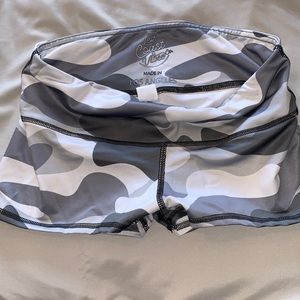 Left Coast Vibes Co. size medium shorts